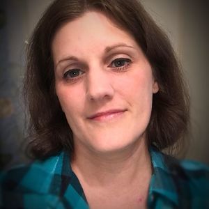 Meet your Posher, Angie